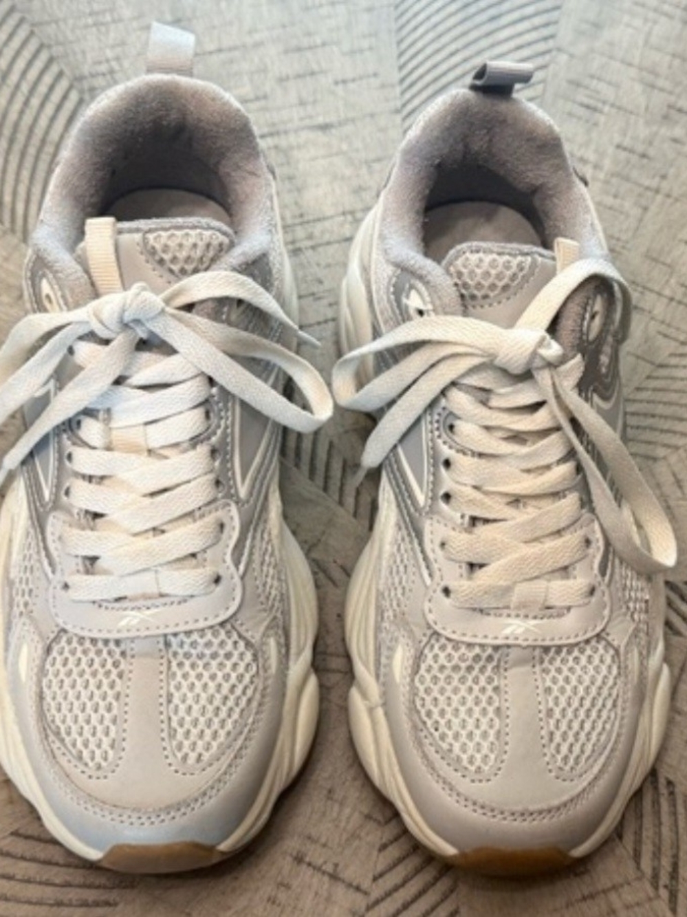 Women's Reebok Charge - Picture 2 of 2
